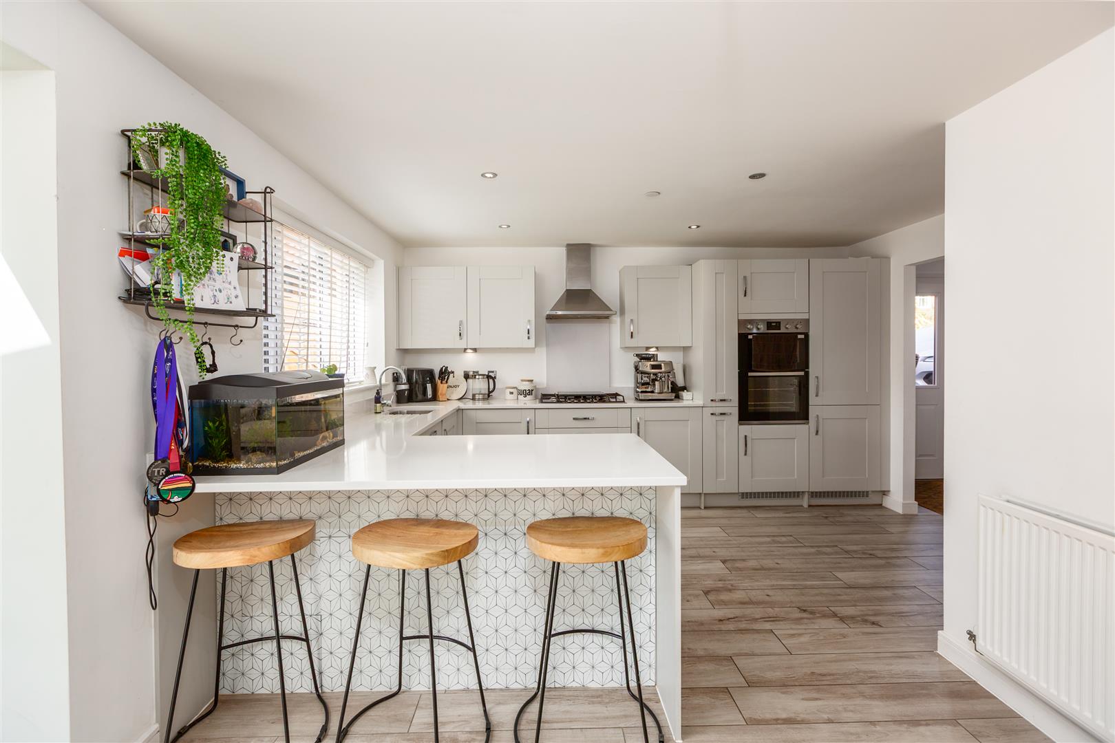 Awel Y Mor, Sketty, Swansea, SA2 9FL